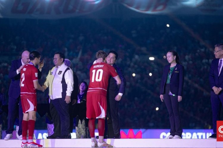 Prabowo Serahkan Urusan Bonus Timnas ke Erick Thohir, Erick Malah Sebut Presiden Bakal Tambah