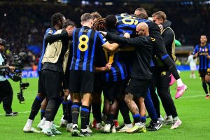 Inter Menang Dramatis dengan 10 Pemain, Real Madrid Pesta Empat Gol di Bernabeu