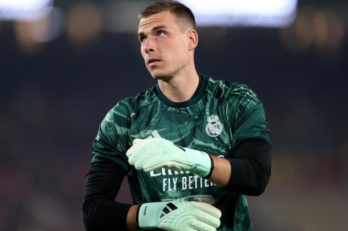 Courtois Batal Tampil karena Flu, Lunin Justru Pecahkan Rekor 124 Tahun El Clasico