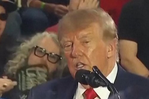 Donald Trump Melayangkan Kritik ke LeBron James soal Sikapnya Saat Lagu Kebangsaan AS