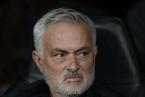 Mourinho Puji Mentalitas Pemain Madrid Usai Barcelona Takluk di Camp Nou