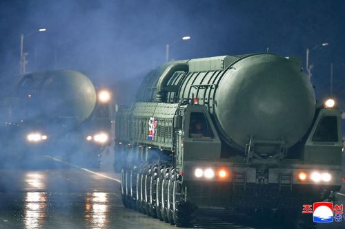 Kim Jong Un Pamerkan Hwasong-20, Rudal Korut yang Diklaim Sanggup Menghantam Daratan AS