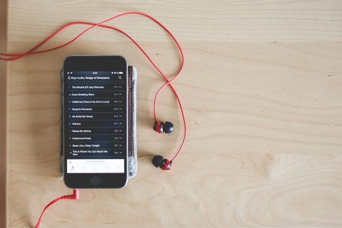 Deezer Luncurkan Filter Khusus, Lagu Hasil AI Mulai Disaring dari Rekomendasi Pengguna