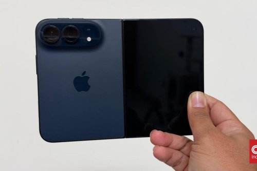 Harga Rp45 Juta, Intip Kesan Pertama iPhone Duo Ponsel Lipat Perdana Apple