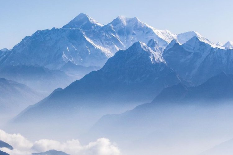 Everest Bukan yang Tertinggi? Pakar Geologi Telusuri Jejak Gunung Purba yang Mungkin Lebih Megah